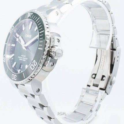 Oris Aquis Date 01 733 7732 4157-07 8 21 05PEB 01-733-7732-4157-07-8-21-05PEB Automatic 300M herrklocka