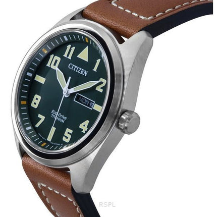 Citizen Eco-Drive Super Titanium Läderrem Grön Urtavla BM8560-11X 100M herrklocka